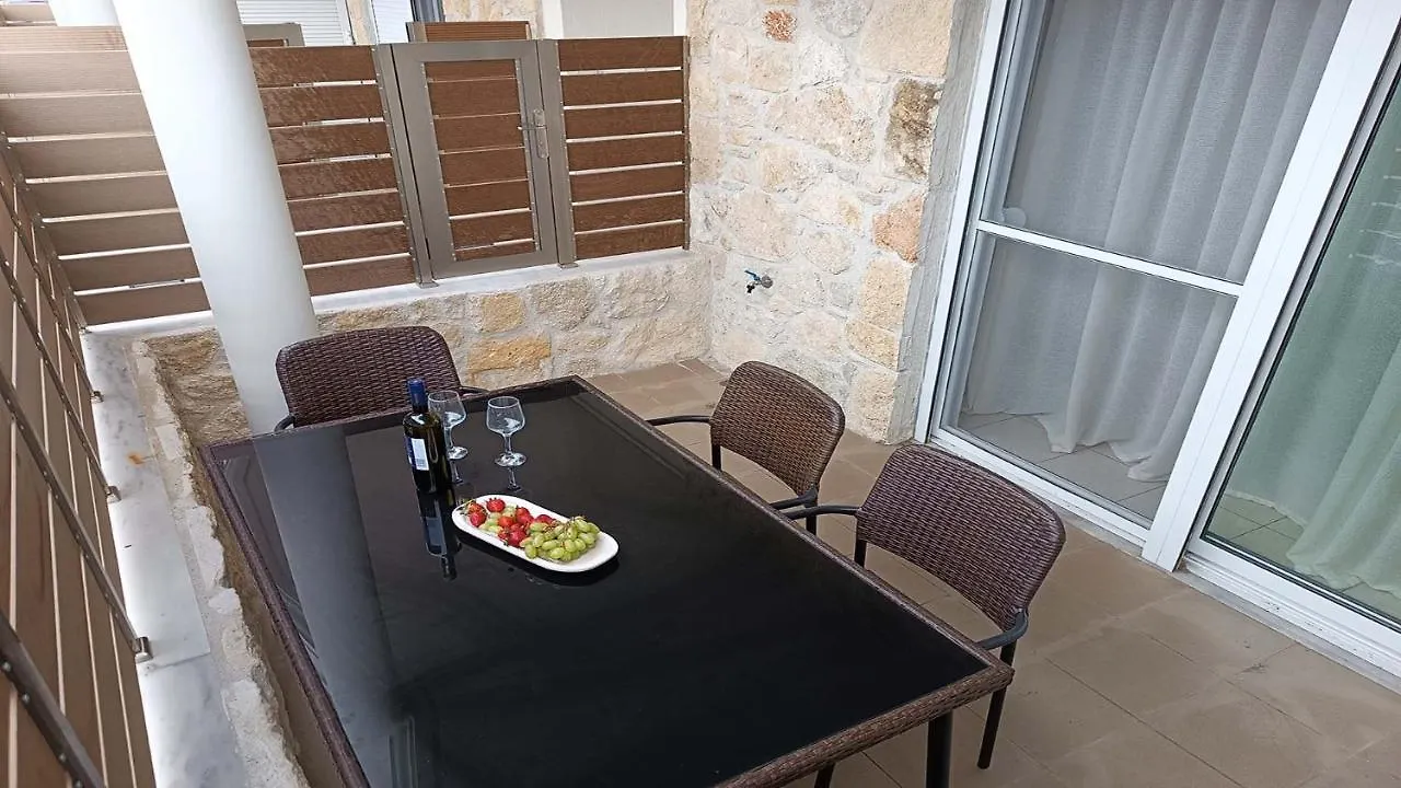 Апартаменты Anastasia Luxury Suites By Xenius Zeus In Nea Флогита